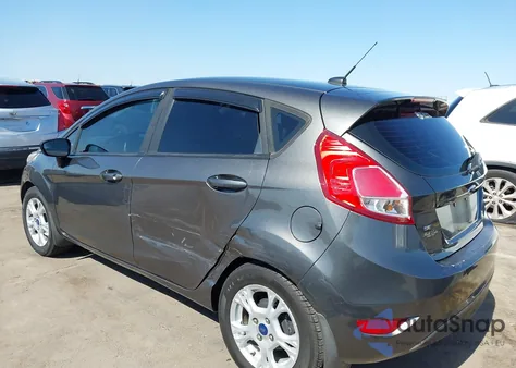 2015 Ford Fiesta Se z USA, uszkodzony, nr VIN 3FADP4EJ0FM146237